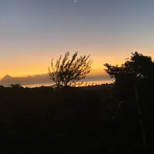 Mikevai : Avec Vue Sur Moorea Appartement